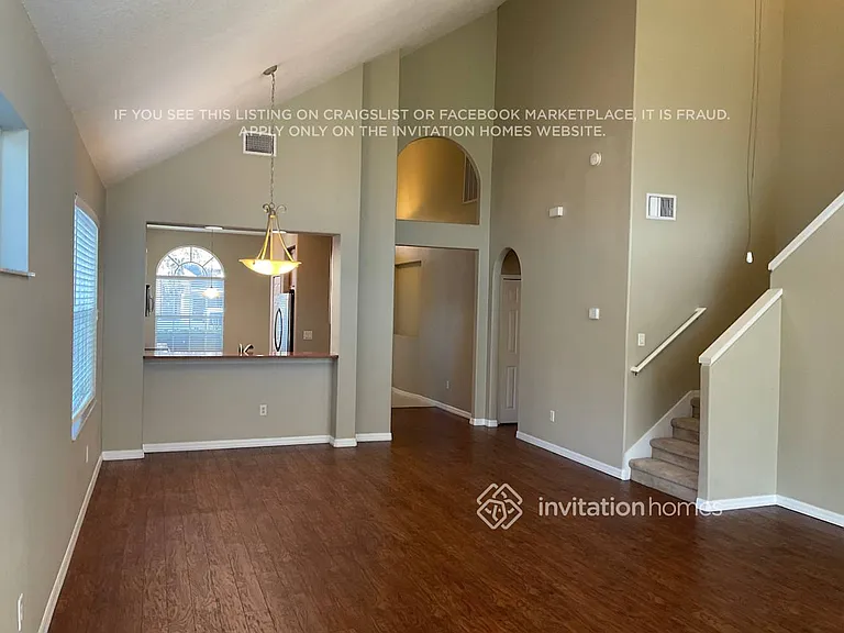 30738 Pumpkin Ridge Dr — Photo 2