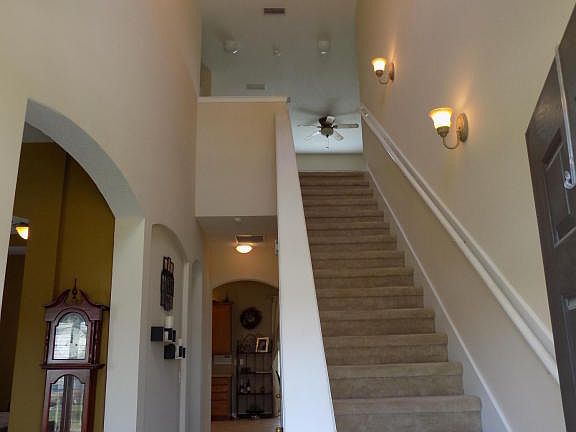 4th image of 2005 Creekmont Dr