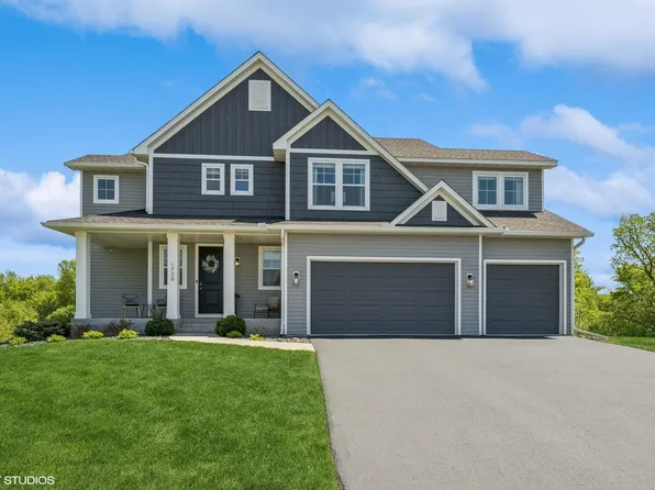 4738 Maas Ct, Minnetrista, MN 55375