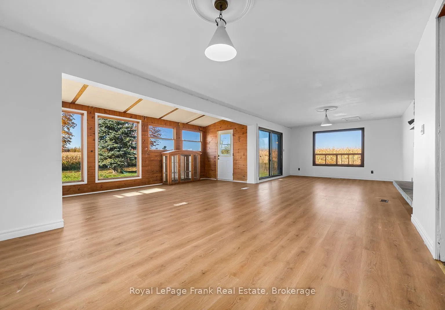 3 bed, $2,900 — Photo 3