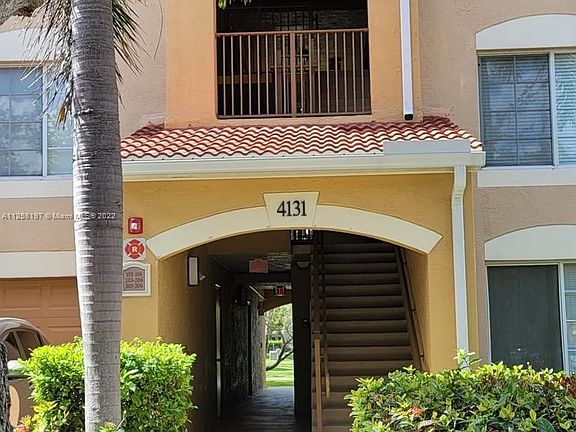 3rd image of 4131 San Marino Blvd APT 204