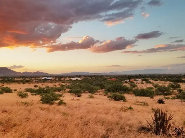W Eagle Wings Rd, Pearce, AZ 85625