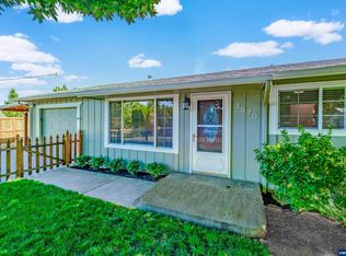 3570 7th St, Hubbard, OR 97032