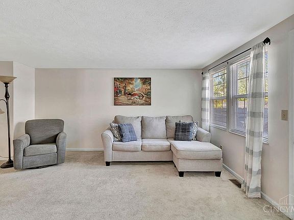 3rd image of 8050 Hetz Dr #276