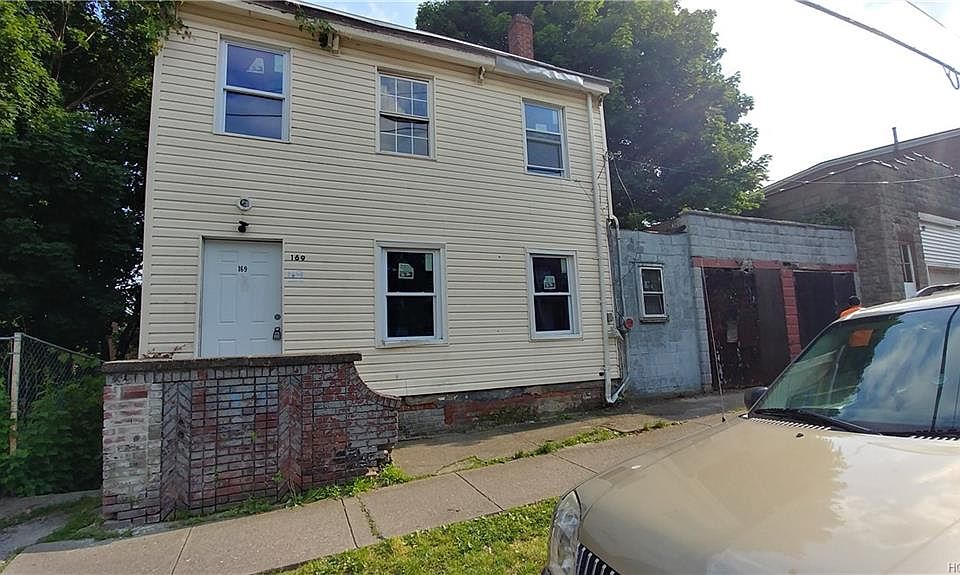 1st image of 169 W Parmenter St