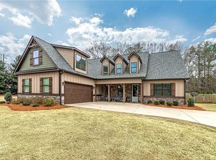 101 Cambridge Woods Dr, McDonough, GA 30252