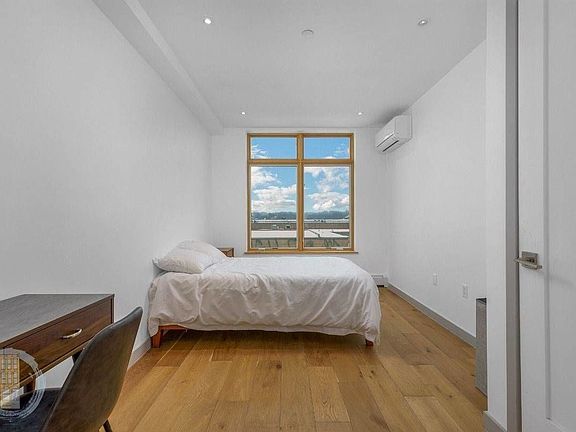 5th image of 358 Weirfield St #3FPH