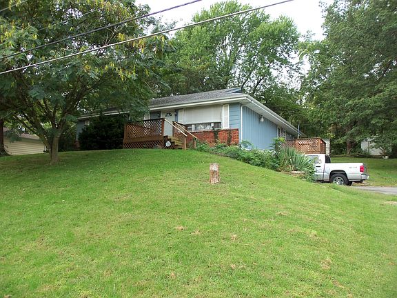 2nd image of 516 S. 74th St.
