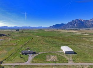 725 Trance Acres Dr, Gardnerville, NV 89460