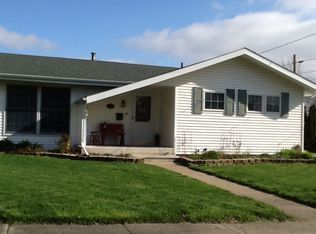 211 W Warren St, Princeton, IL 61356
