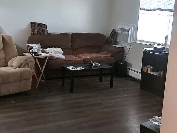 4th image of 14 Auburn Rd #12