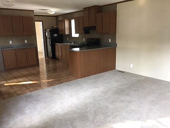 Living Room / Kitchen