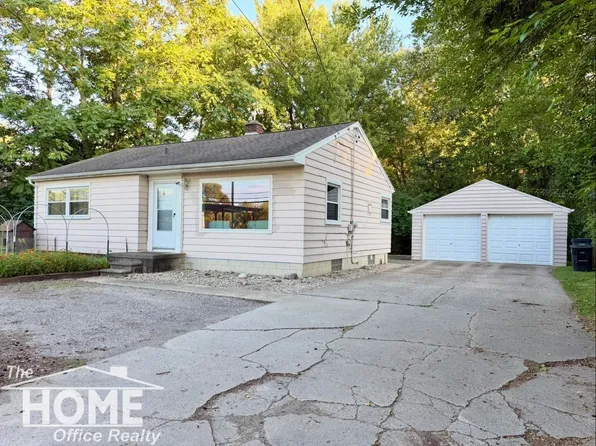 825 W Lake Lansing Rd, East Lansing, MI 48823