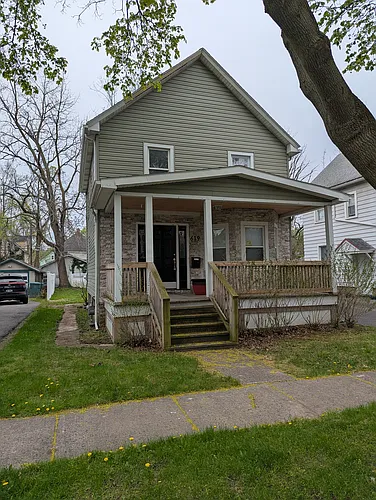 619 Sawyer St Photo 1