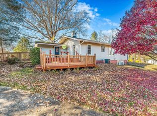 107 Woodland Church Rd, Clyde, NC 28721