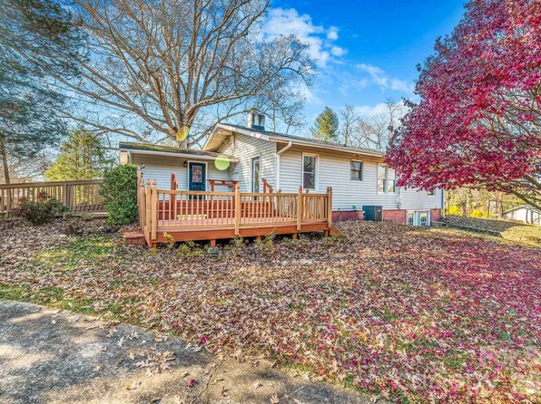 107 Woodland Church Rd, Clyde, NC 28721