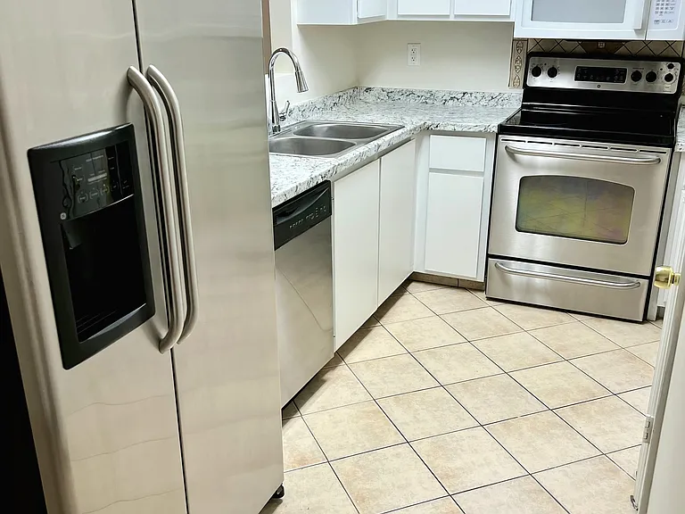 123 Hunt Club Ct — Photo 13