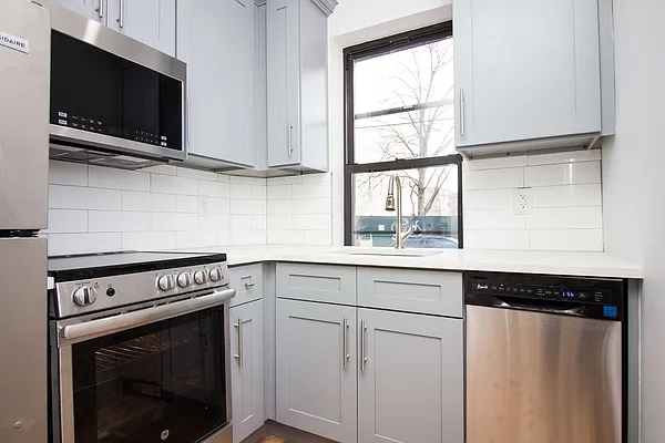 Rented by Nooklyn NYC LLC | media 1