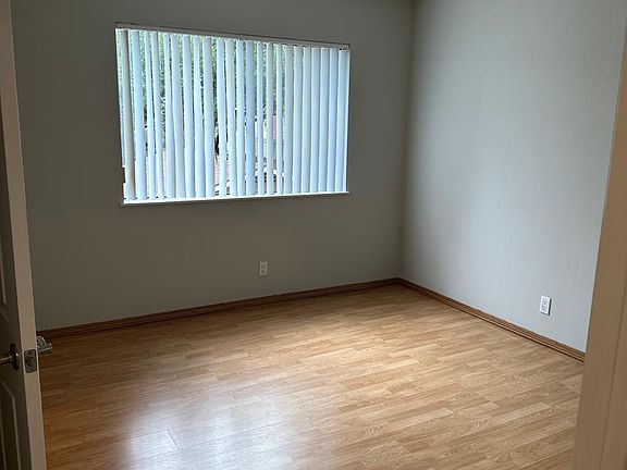 3rd image of 1316 E California Ave APT 102
