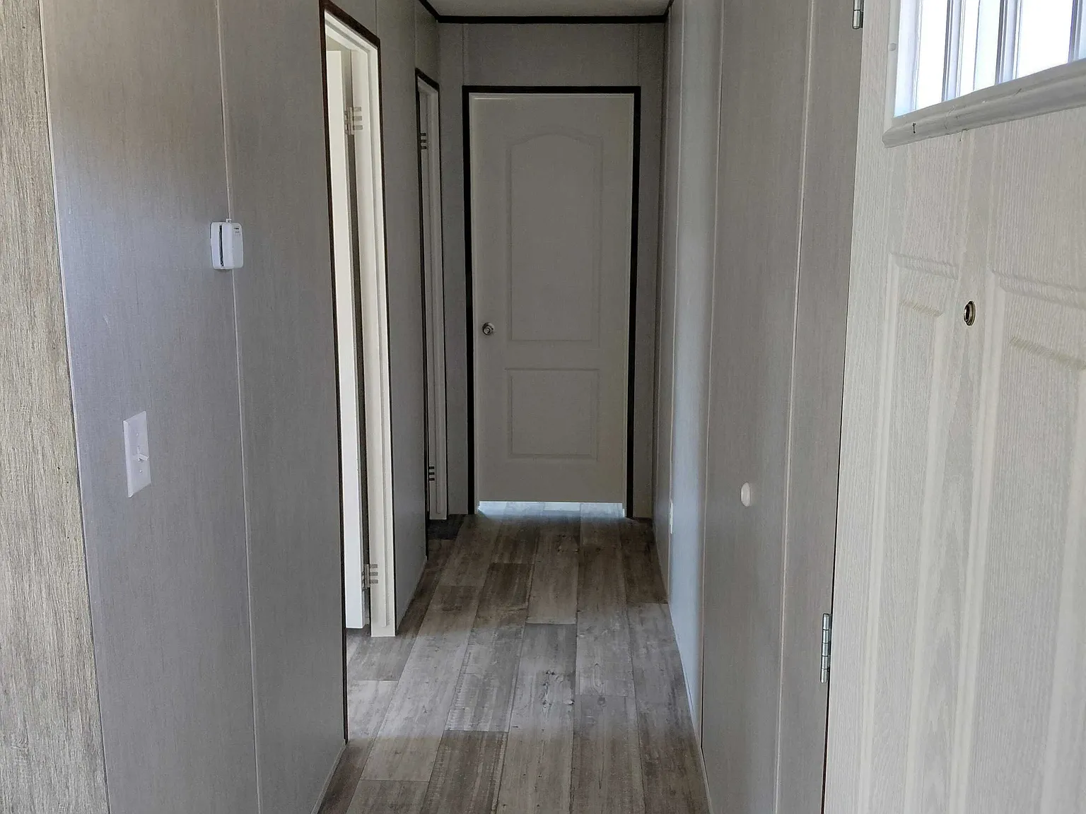 3 bed, $1,300 — Photo 4