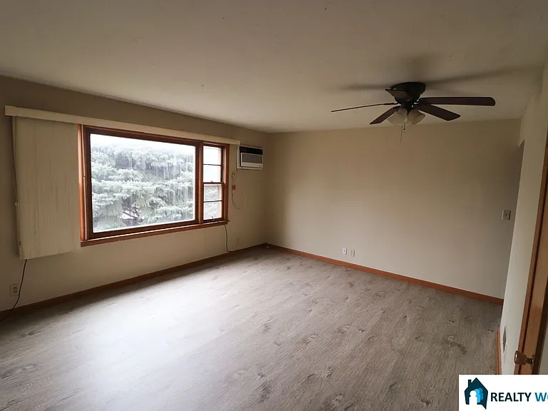 2405 North 50th Street — Photo 3