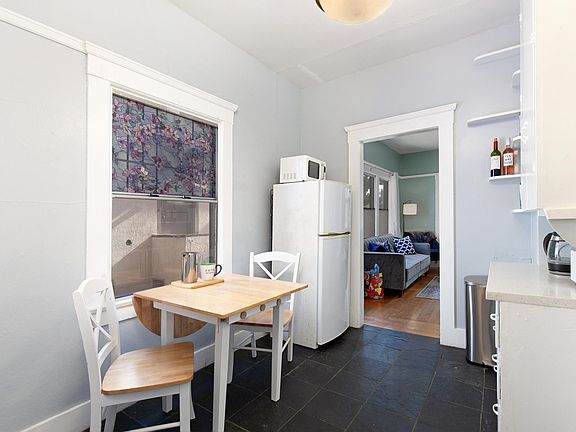4th image of 1421 29th St #1421