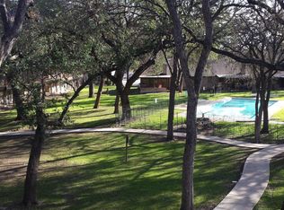 735 Bell St, New Braunfels, TX 78130