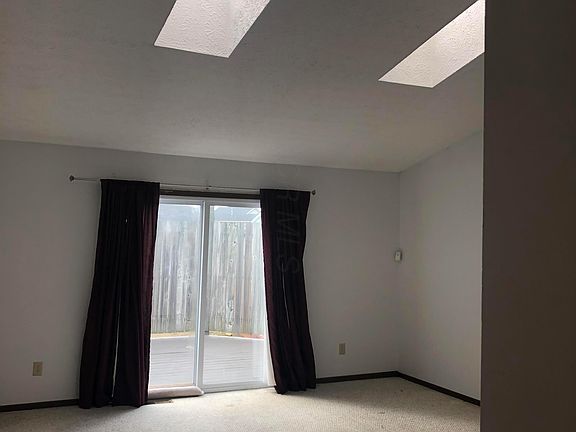 5th image of 2953 Princeville Dr