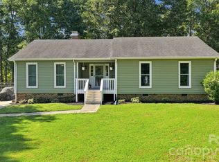 1405 Woodlark Pl, Monroe, NC 28112