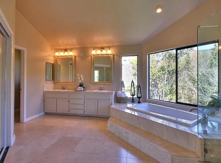 Primary Bathroom with Double Vanity and Oversized Bathtub
