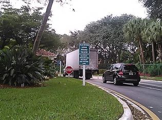 5338 Edenwood Ln, Riviera Beach, FL 33418