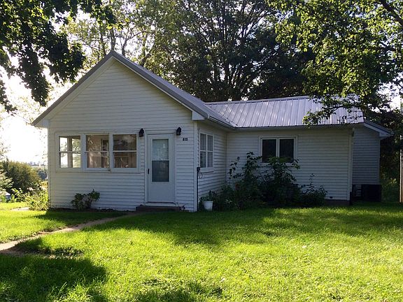 4th image of 615 N Ohio Ave