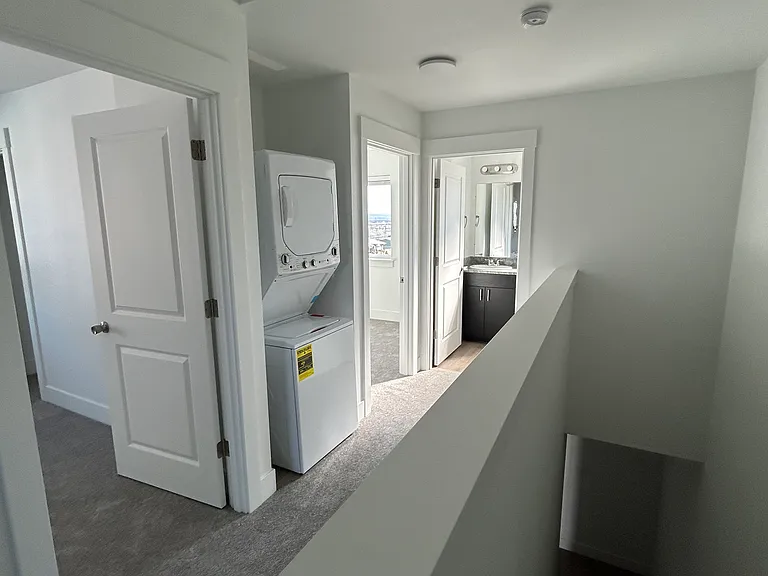1790 McFarland Ave #C — Photo 6