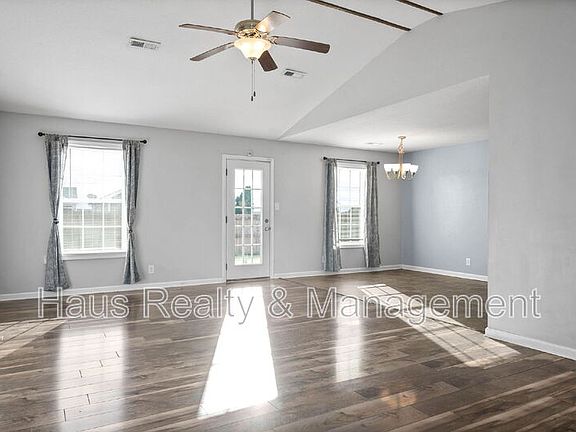 5th image of 935 Hugh Hunter Rd