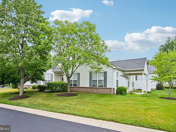 3rd image of 106 Newbury Way