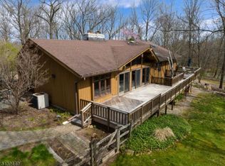 204 Gross Dr, Glen Gardner, NJ 08826