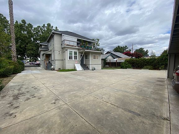 2nd image of 1028 E Santa Clara St #Esantaclar
