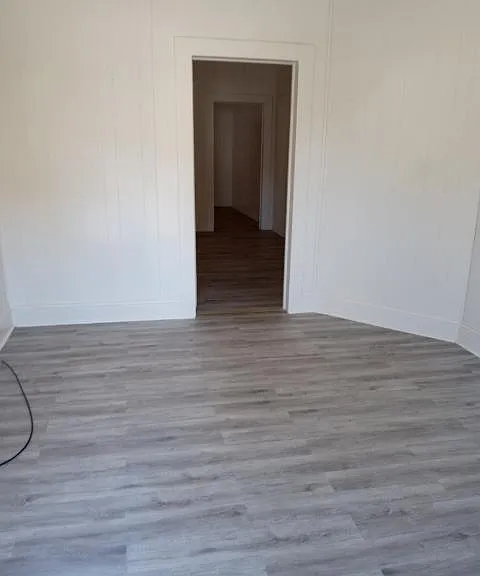 725 Lafayette St — Photo 2