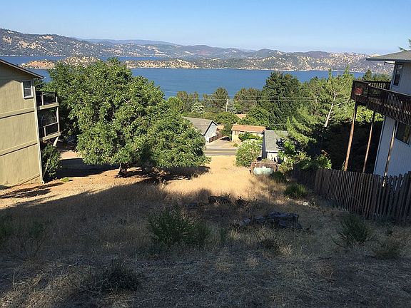 4th image of 3534 Crestwood Dr