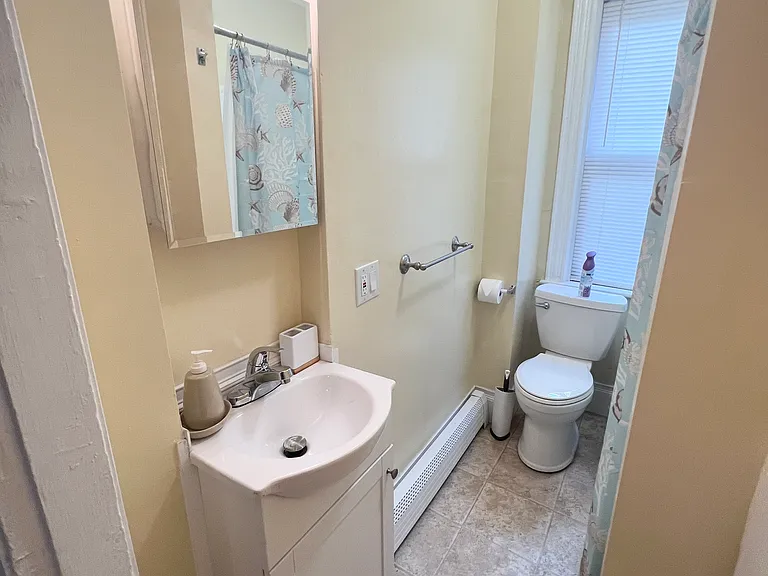 83 America St #2 — Photo 15