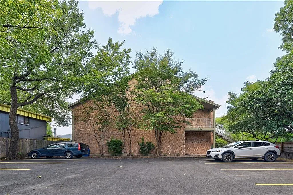 Building Photo - 4406 Avenue A #3