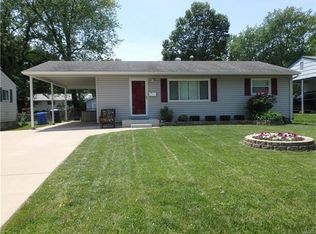 830 Daniel Boone Dr, Florissant, MO 63031