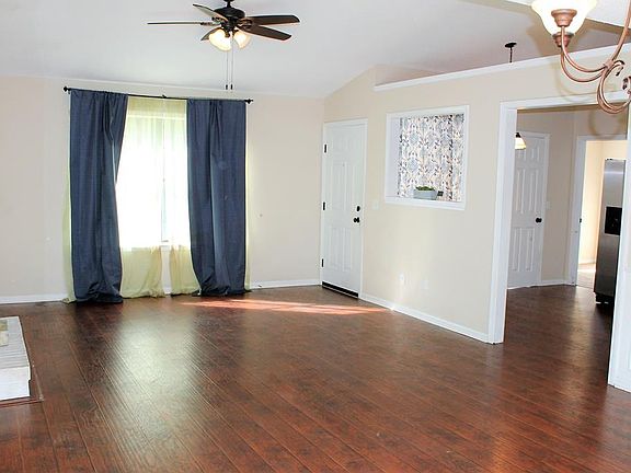 5th image of 1316 Forest Lake Dr