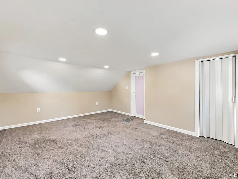 533 Euclid Ave — Photo 18