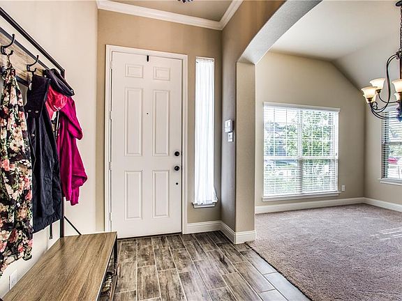 4th image of 12401 Cedar Knoll Dr