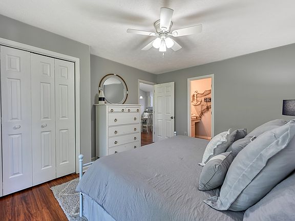 4th image of 493 White River Dr Unit 28H