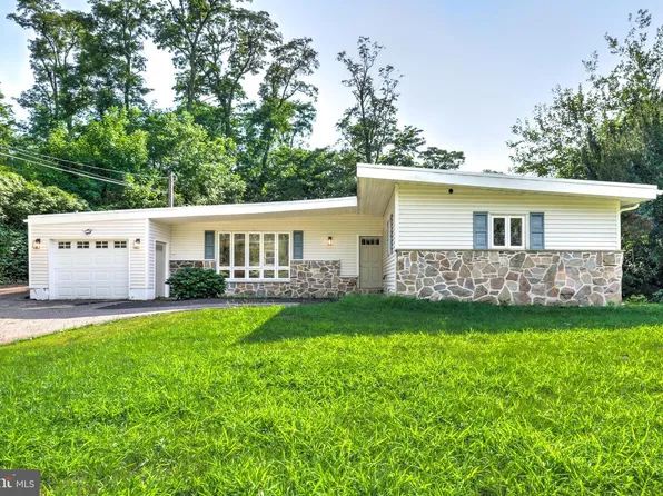 904 S Chester Rd, West Chester, PA 19382