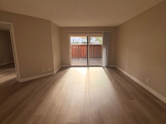 5th image of 3346 Kimber Ct APT 13