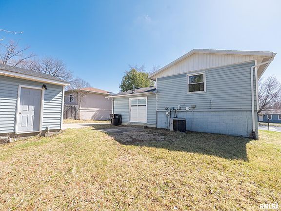 5th image of 3909 W Creighton Ter