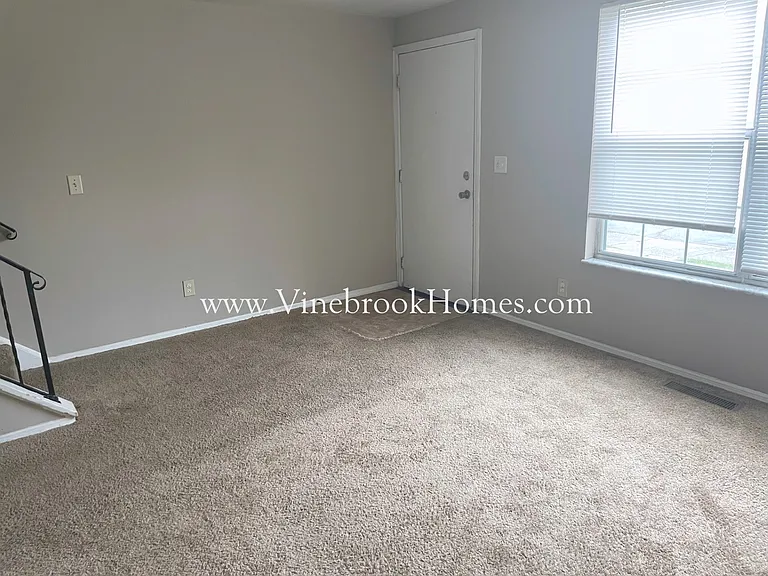 8259 Mount Carmel St — Photo 3